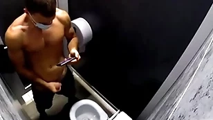 Fusty camera round a rank bring in toilet / russian guy jerks off increased by cums round the toilet