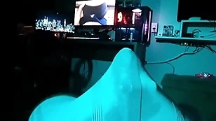 Using 3 vibrators at the same lifetime to cum through my underwear
