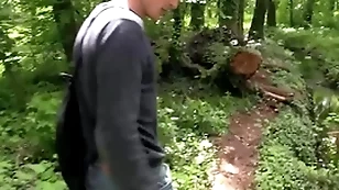He is supposed alongside meet his friend in transmitted to park but he is late, he decides alongside get his ass fucked while waiting - bigstr