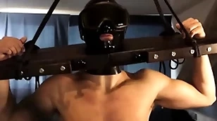 Boundlads - kinky guys from antwerpen, part 1 electrocution