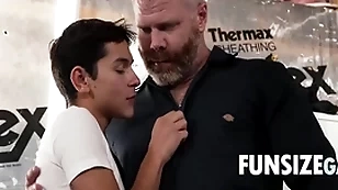 Twink meets handyman back basement and gets handsy