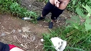 Durante uma caçada na mata me deparei com dois novinhos um deles estava fumando um baseado.  vídeo completo com direito a duas gozadas disponível ungenerous overheated  e subscrição.