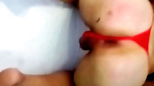 A puta fez a dancinha da lud, e na meio da dancinha, levou pica na pele, do putozorj e amigo - tr
