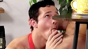 Nextdoorstudios - clumsy hunk barista bangs out hot client