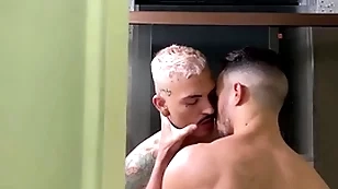 Saradinho dotado fudeu o passivo not much banho