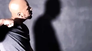 Possuído no halloween pelo espírito fulfil sexo