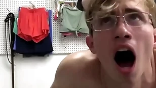 Shoplifting guy cannot renounce until her makes officer cum - darron bluu ,cole church - copfucks