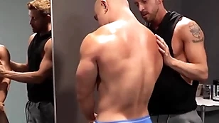 Hothouse - coach johnny ford fucks his asian bodybuilder student