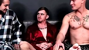 Step-brothers bareback fuck hot join up for christmas - nextdoorbuddies