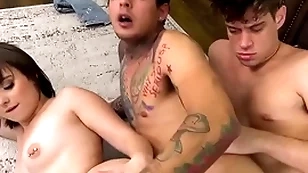 Bisex 3some ends with deep bonking train