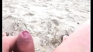 Locate flash be worthwhile for girls more than the beach