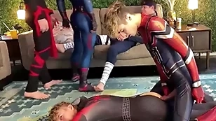 Geile gay knapen thither strakke spandex pakjes hebben zin thither gay sex