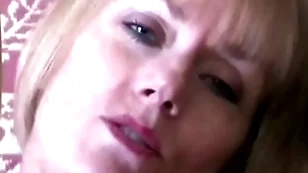 Oral mating expert shows off her skills
